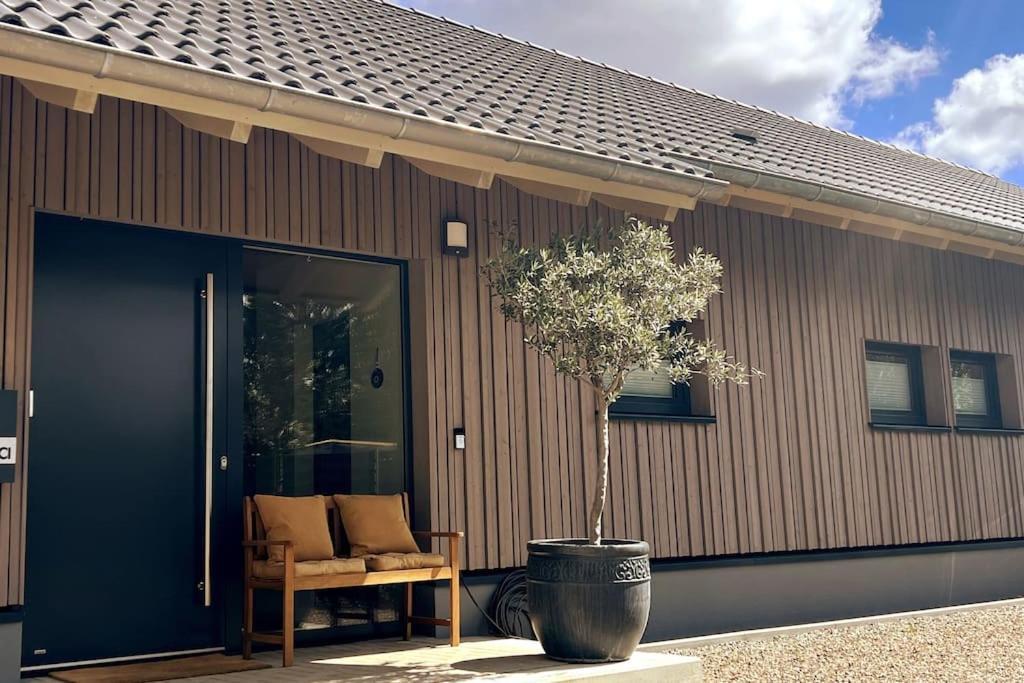 Forest Retreat- Serene 160M2 With Forest Views Wermelskirchen Exteriör bild