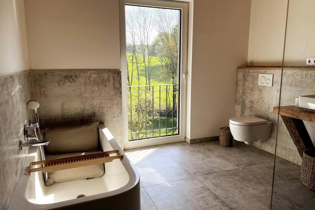 Forest Retreat- Serene 160M2 With Forest Views Wermelskirchen Exteriör bild